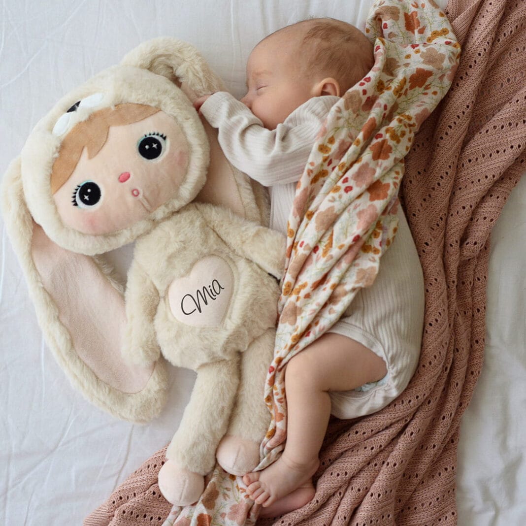 Jakie prezenty na roczek mogą podarować maluszkowi dziadkowie?